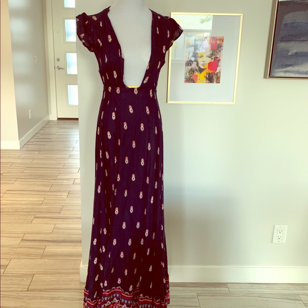 Flattering Boho Tularosa Maxi from Revolve- Navy